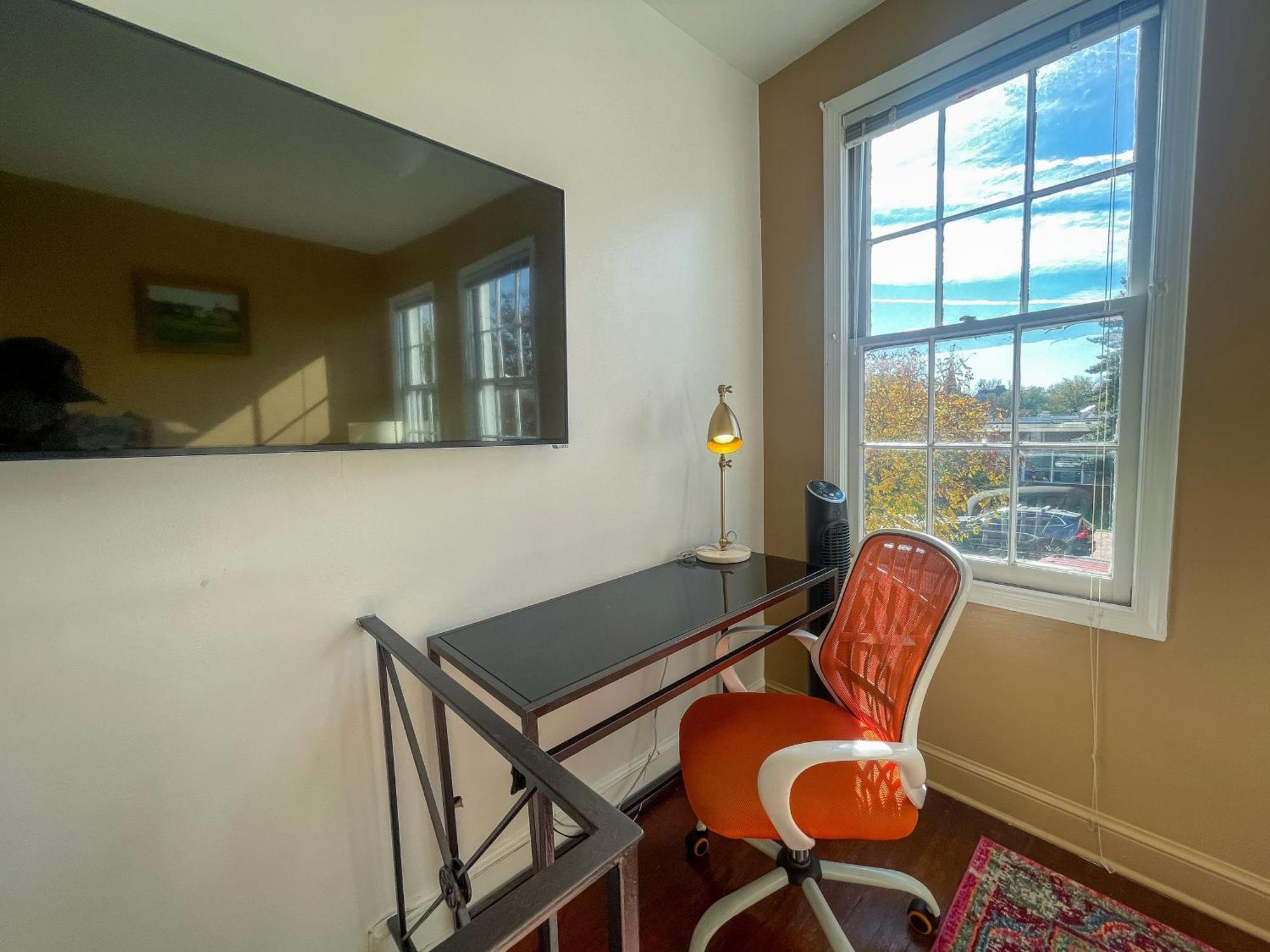 Вилла Capitol Hill Carriage House Вашингтон Экстерьер фото